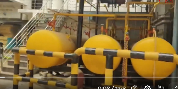 Ammonia gas cylinders
