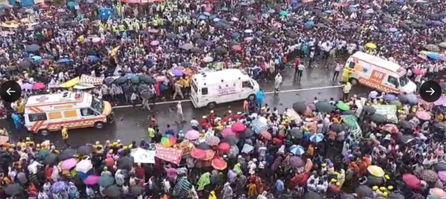 Puri Yatra: Lakhs gather